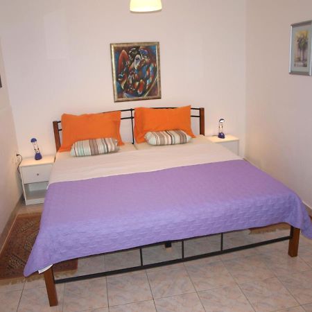 Apartment Sky 48 Ровин Екстериор снимка