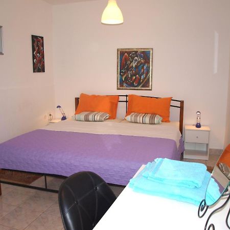 Apartment Sky 48 Ровин Екстериор снимка