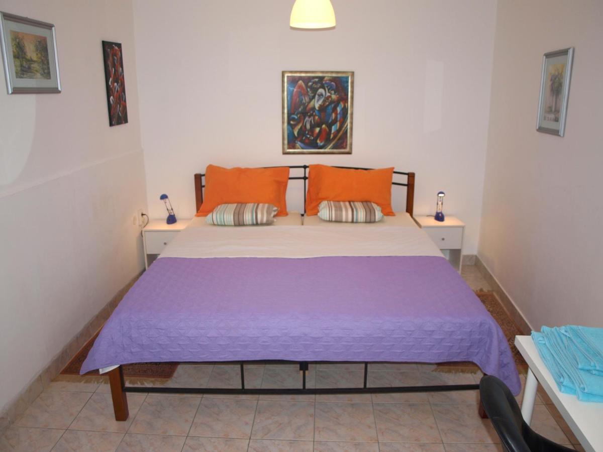 Apartment Sky 48 Ровин Екстериор снимка